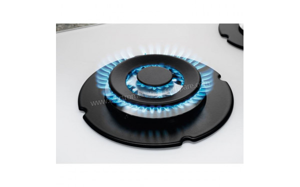 ELECTROLUX EGG7537W - Zoom sur un foyer allum&eacute;