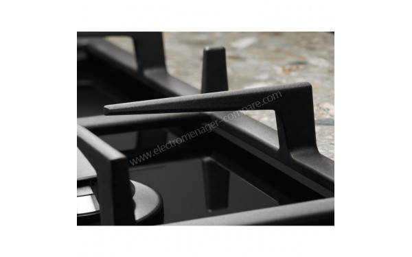 ELECTROLUX EGM6343YAK - Zoom sur les foyers &agrave; gaz