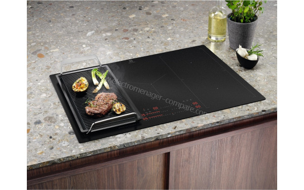 ELECTROLUX EIS87553IZ - Appareil encastr&eacute; vue 3/4 droite