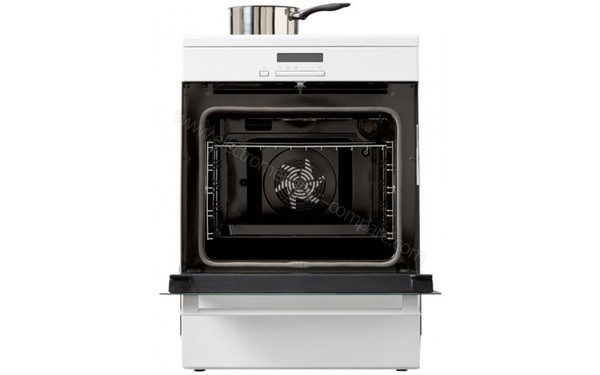 ELECTROLUX EKI6771AOW - Cuisini&egrave;re porte ouverte  (cr&eacute;dit : Boulanger)