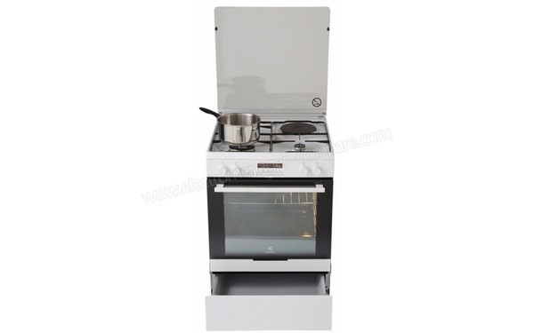 ELECTROLUX EKM6770AOW - Vue de face, tiroir ouvert (cr&eacute;dit : Boulanger)