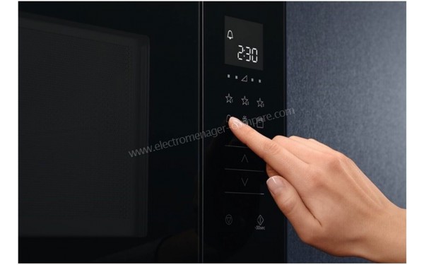 ELECTROLUX LMS2173EMX - Panneau de commandes (cr&eacute;dit : Darty)