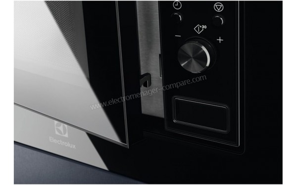 ELECTROLUX LMS2173EMX - Bouton d'ouverture porte (cr&eacute;dit : Darty)