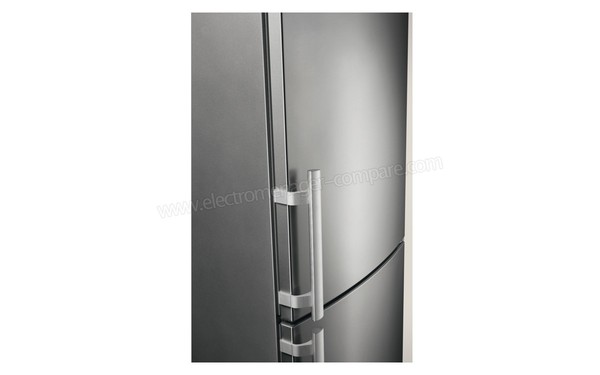 ELECTROLUX EN3390MOX - Poign&eacute;es externes
