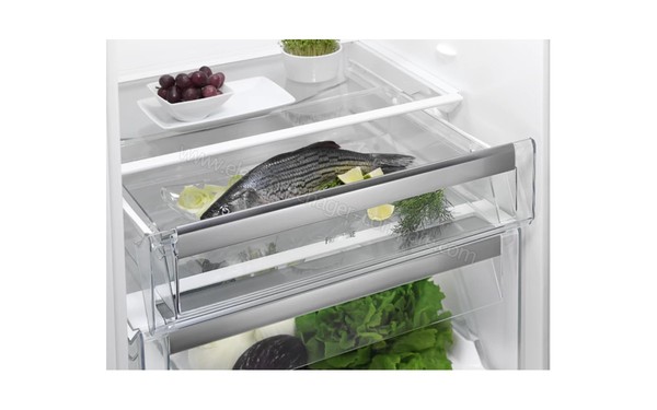 ELECTROLUX EN3489MFW - Vue du bac &agrave; viandes