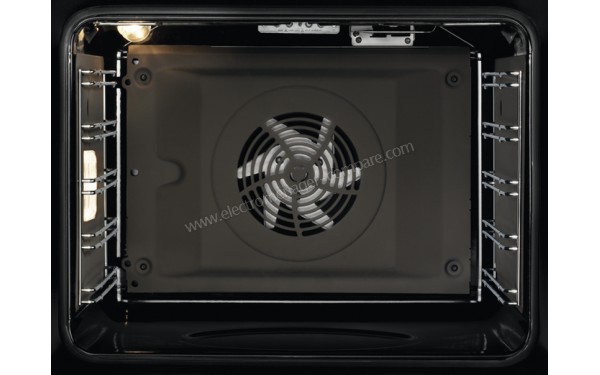 ELECTROLUX EOA3404AAX 2018 - Vue de l'int&eacute;rieur