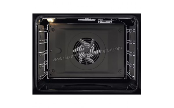 ELECTROLUX EOA5220AOR - Vue de l'int&eacute;rieur