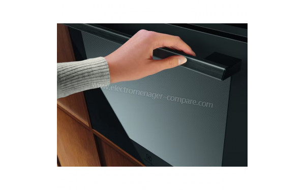 ELECTROLUX EOA9S3DCT - Zoom sur la poign&eacute;e