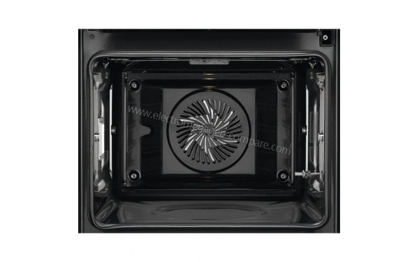 ELECTROLUX EOB7S31Z - Vue de l'int&eacute;rieur