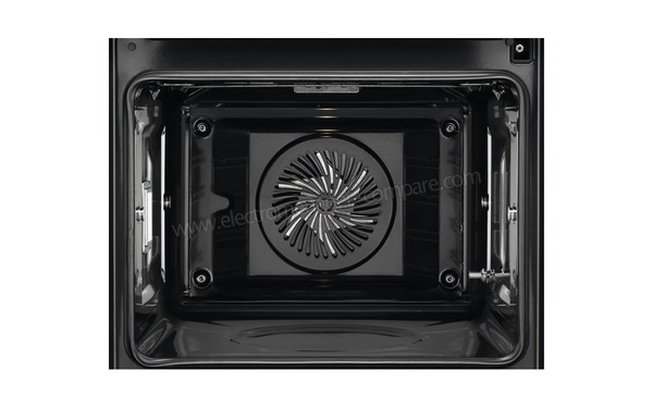 ELECTROLUX EOB8857AOX - Vue de l'int&eacute;rieur
