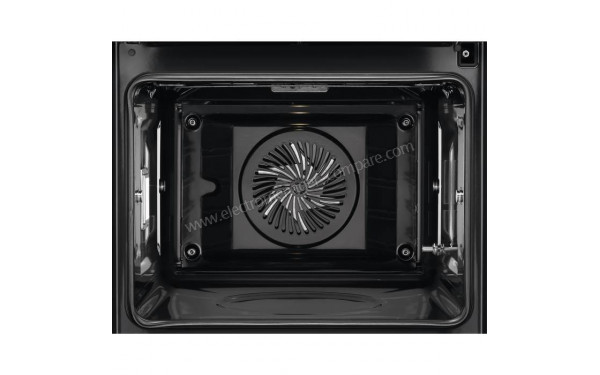 ELECTROLUX EOB8S39WZ - Vue de l'int&eacute;rieur