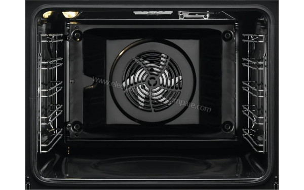 ELECTROLUX EOC3S40X - Vue de l'int&eacute;rieur