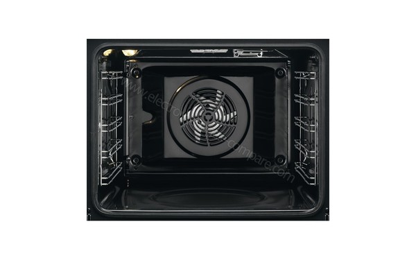ELECTROLUX EOC5641GAZ 2015 - Vue de l'int&eacute;rieur