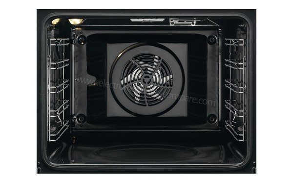 ELECTROLUX EOC5644BOX - Vue de l'int&eacute;rieur