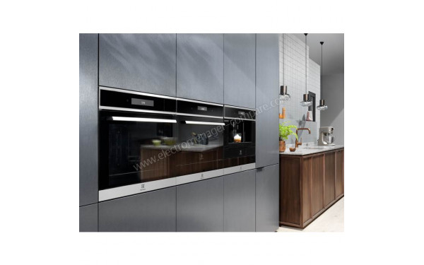 ELECTROLUX EOE8P01X - Appareil encastr&eacute;