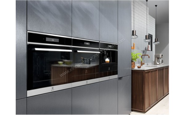 ELECTROLUX EOE8P11W - Appareil encastr&eacute;