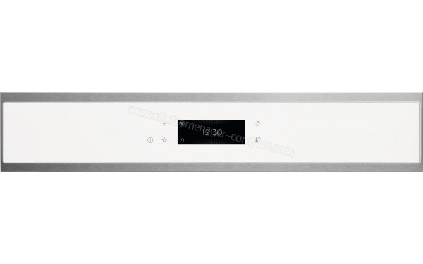 ELECTROLUX EOE8P19WW - Panneau de commandes (cr&eacute;dit : Darty)