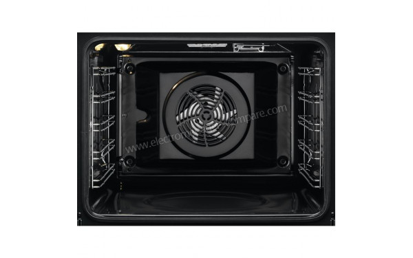 ELECTROLUX EOF4P02X - Vue de l'int&eacute;rieur