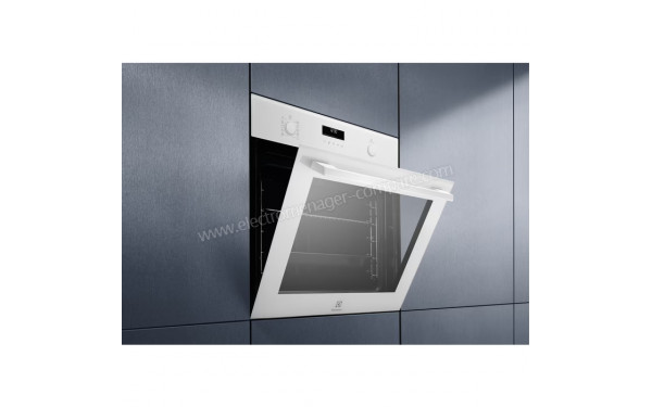 ELECTROLUX EOF6P46V - Appareil encastr&eacute; vue 3/4 gauche