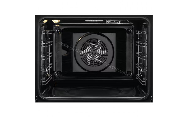 ELECTROLUX EOF6P66X - Vue de l'int&eacute;rieur