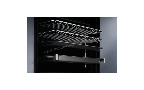 ELECTROLUX EOF6P70X - Accessoires