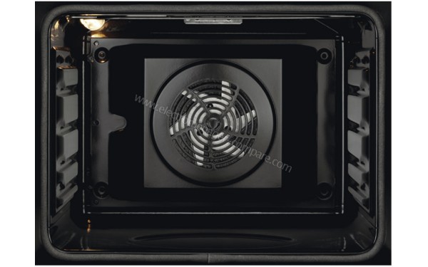 ELECTROLUX EOV5700BAX 2019 - Vue de l'int&eacute;rieur