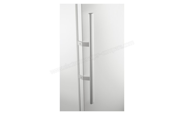 ELECTROLUX ERE3976MFW - Vue de la poign&eacute;e ext&eacute;rieure