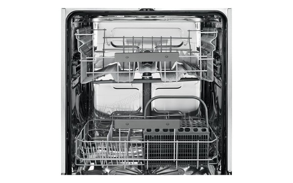 ELECTROLUX ESF5549LOX - Vue de l'int&eacute;rieur