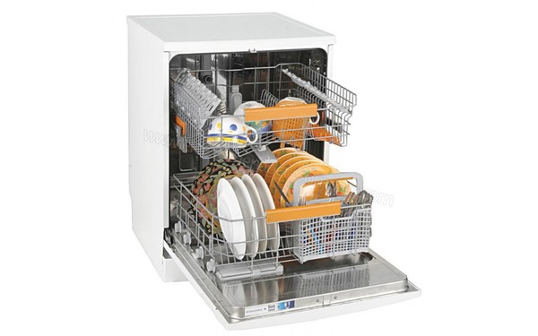 ELECTROLUX ESF66860WR - Vue de l'int&eacute;rieur 02 (cr&eacute;dit : Darty)
