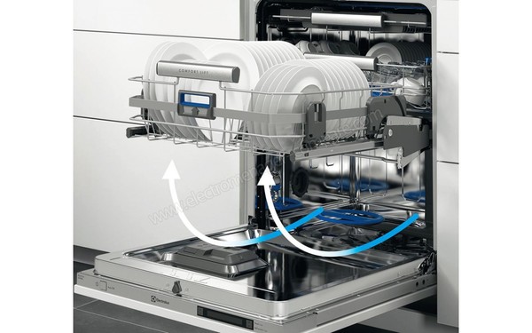 ELECTROLUX ESF7506ROX - Vue de l'int&eacute;rieur avec syst&egrave;me ComfortLift