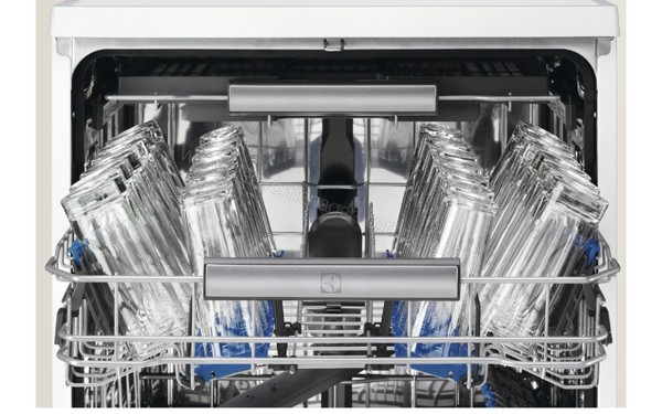 ELECTROLUX ESL8521RO - Vue du panier sup&eacute;rieur (cr&eacute;dit : Darty)