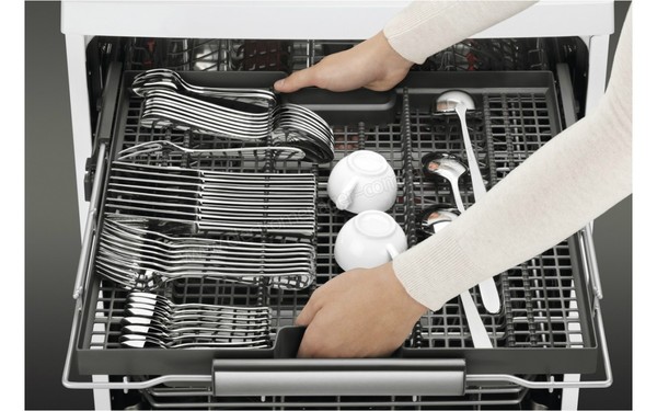 ELECTROLUX ESL8648RO - Vue du tiroir &agrave; couverts (cr&eacute;dit : Darty)