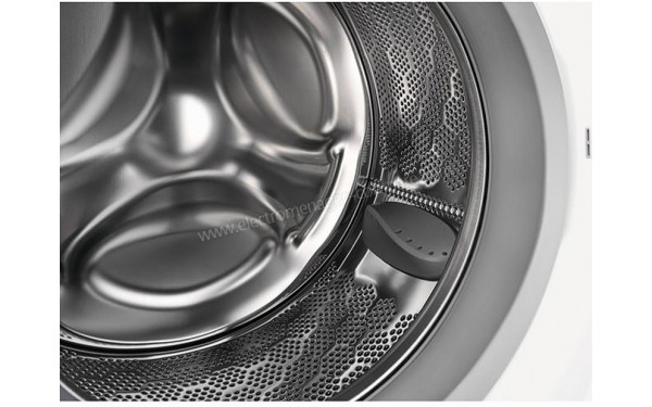 ELECTROLUX EW2F1483SG - Vue du tambour