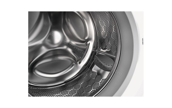 ELECTROLUX EW2F6712BS - Vue du tambour 2