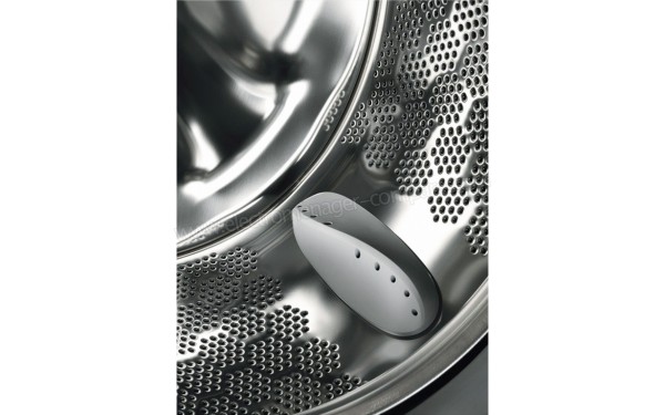 ELECTROLUX EW2F6812WI 2019 - Vue du tambour (cr&eacute;dit : Darty)