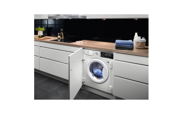 ELECTROLUX EW7F1474BI - Mise en situation