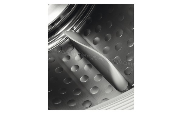ELECTROLUX EW7H4810RA - Vue du tambour