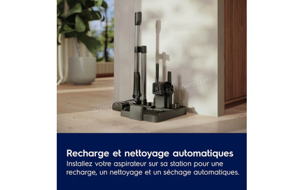 ELECTROLUX EW82U1DB - Recharge et nettoyage automatique