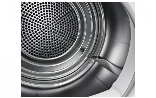 ELECTROLUX EW8H5842GB - Vue du tambour (cr&eacute;dit : Darty)