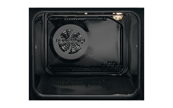 ELECTROLUX EZC2400BCK 2018 - Vue de l'int&eacute;rieur