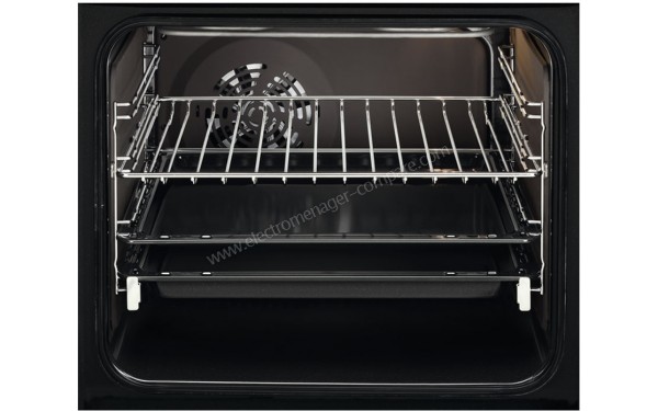 ELECTROLUX EZF5C50Z - Vue de l'int&eacute;rieur avec accessoires