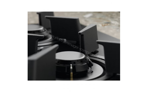 ELECTROLUX KGG753753K - Zoom sur le foyer &agrave; gaz