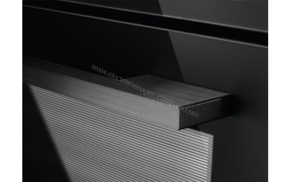 ELECTROLUX KOAAS31WT - Zoom sur la poign&eacute;e