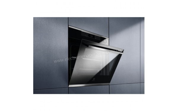 ELECTROLUX KOCBP29WX - Vue 3/4 gauche