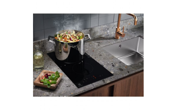 ELECTROLUX LHR3233CK 2023 - Mise en situation