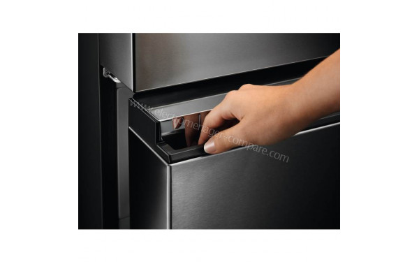 ELECTROLUX LLI9VF54X0 - Zoom sur la poign&eacute;e