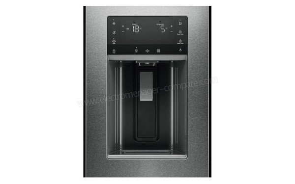 ELECTROLUX LLT9VA52U - Distributeur en fa&ccedil;ade (cr&eacute;dit : Boulanger)