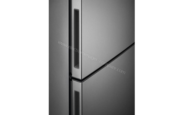 ELECTROLUX LNT5MF36U0 - Zoom sur les poign&eacute;es