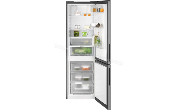 ELECTROLUX LNT7MD32X - Vue de l'int&eacute;rieur