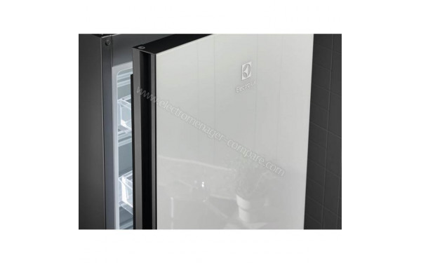 ELECTROLUX LNT7ME34G1 - Zoom sur la poign&eacute;e